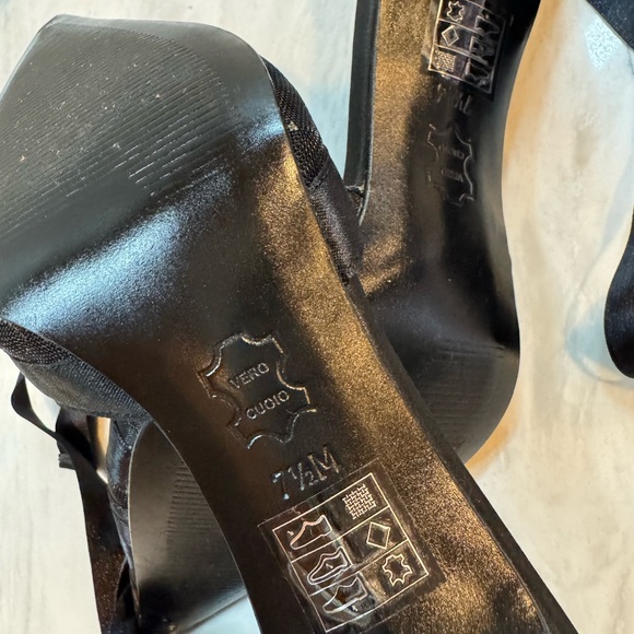 Moda Black Satin Heels - Picture 6 of 6